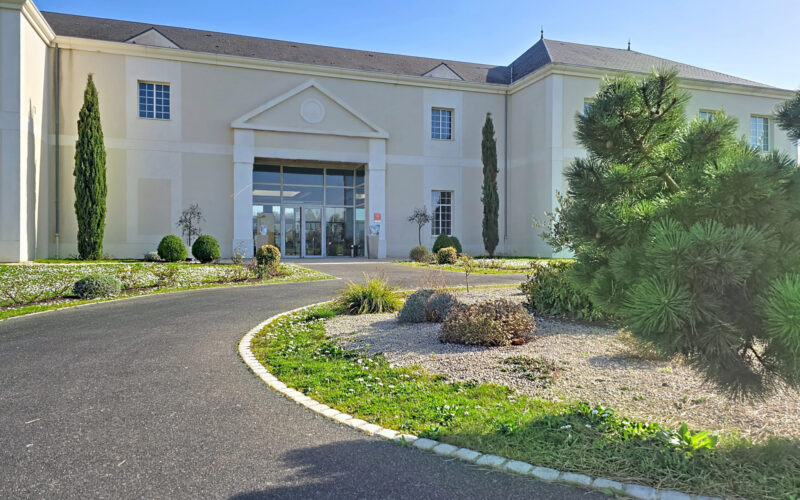 Domaine du Val d'Amboise - Le bâtiment d'accueil